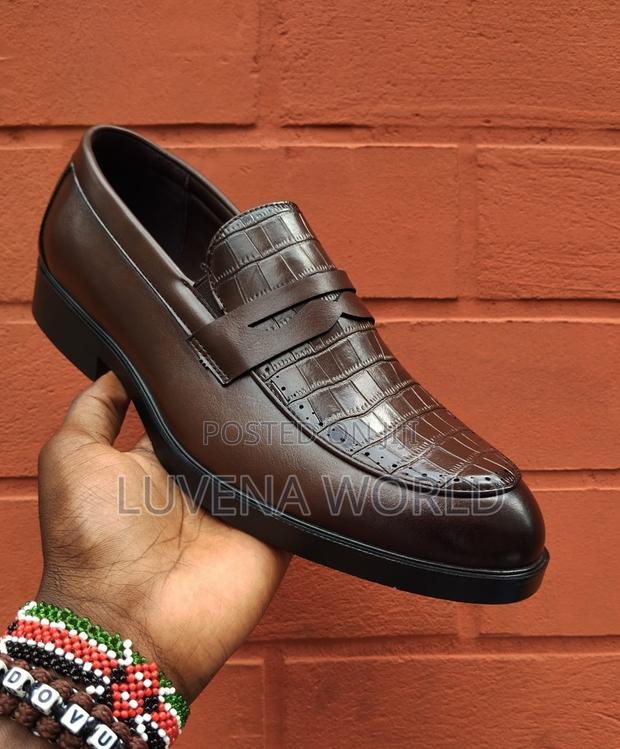 Laceless Officials - thumbnail 3