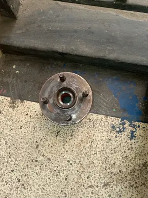 Rear Hub 4 Wheel Drive NZE