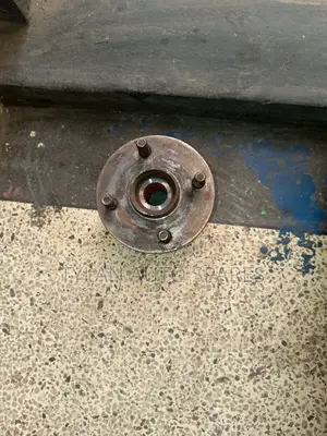 Rear Hub 4 Wheel Drive NZE