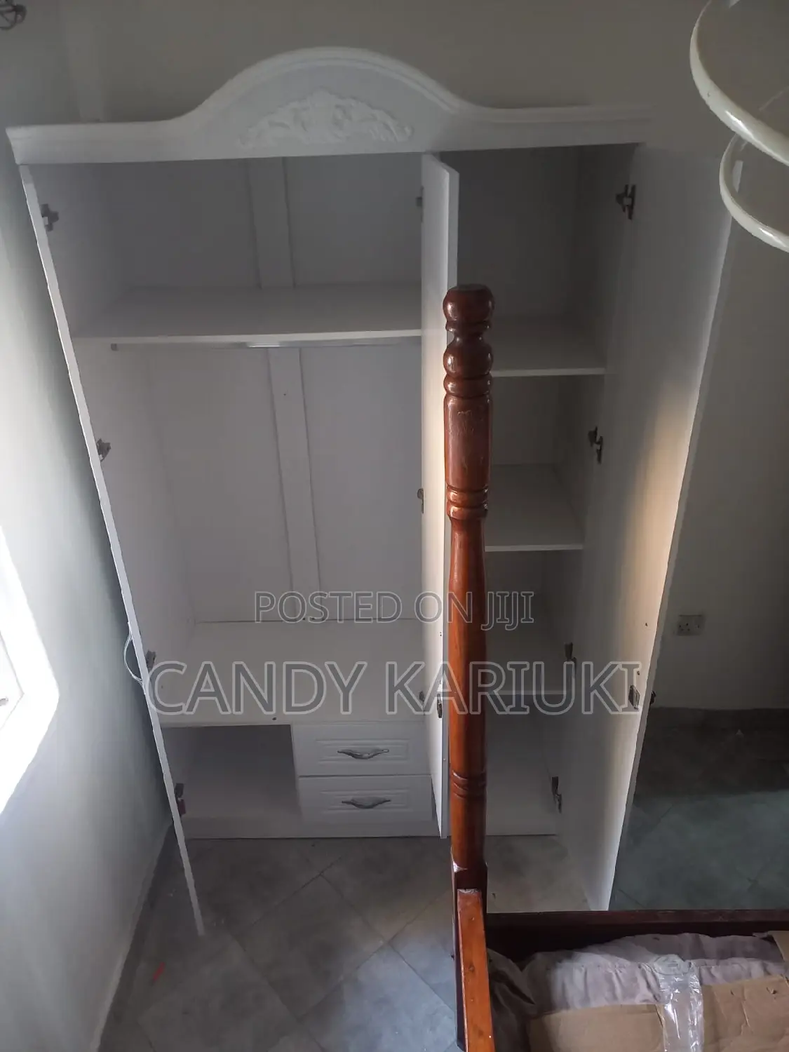 White Spacious 3 Door Wardrobe