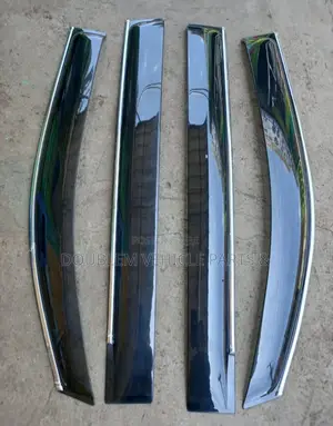 Original Windbreakers/Sunvisors Toyota Noah 2008,2010,2012