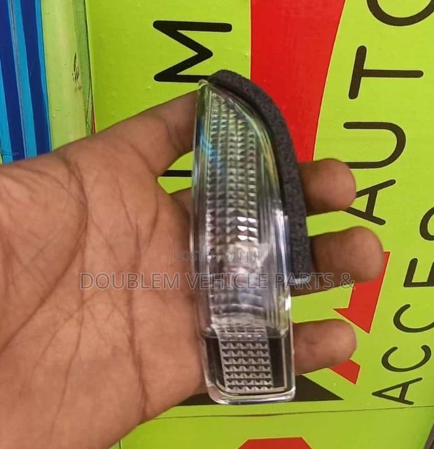 Sidemirror Indicator Light Vitz 2011,2012,2013,2015 /Premio