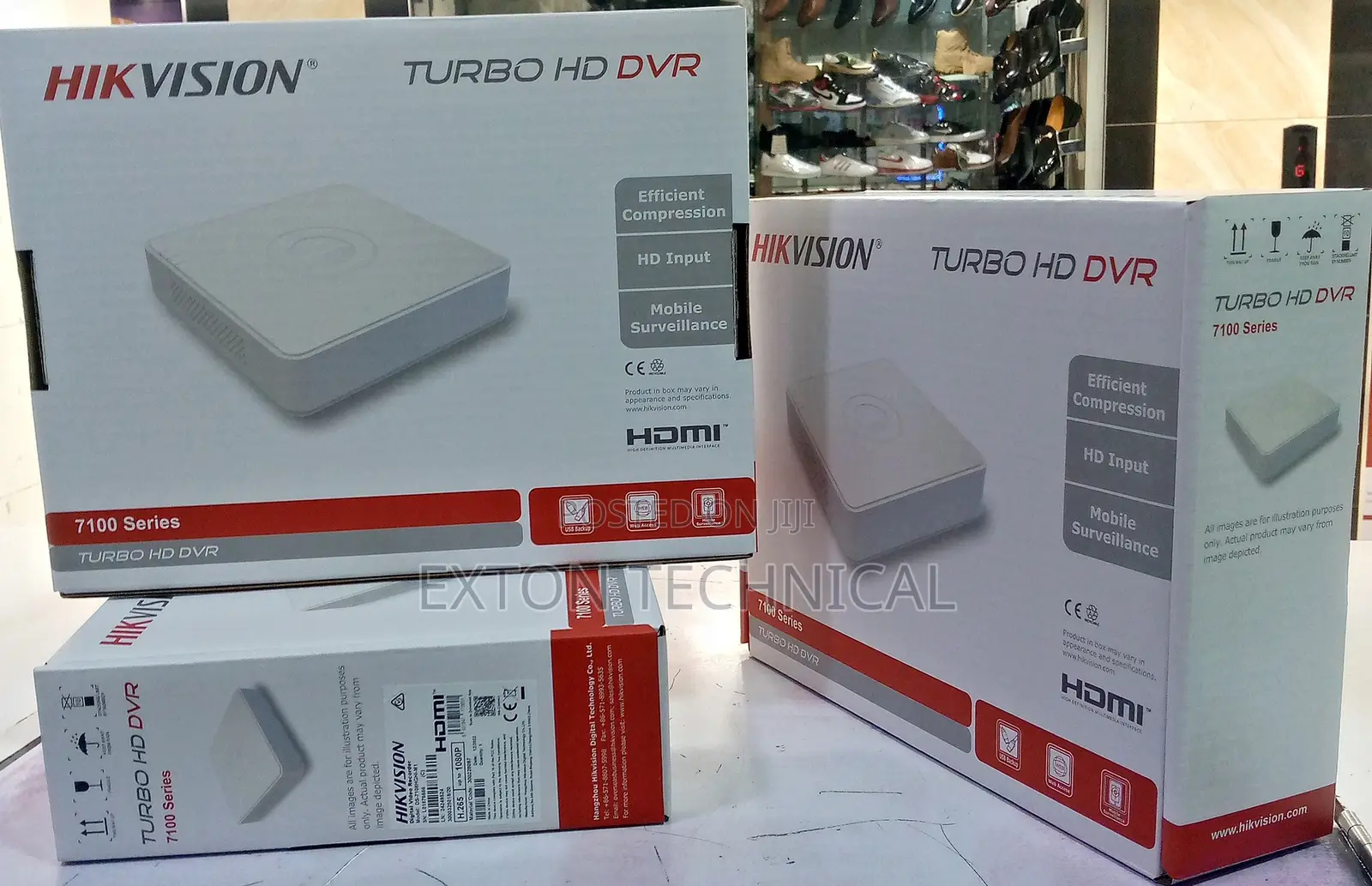 New 1080p 2MP 8 Channel DVR Machine Plastic Hikvision