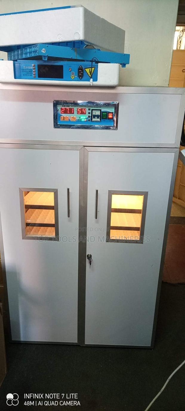 528 Eggs Ac Dc Incubator - thumbnail 2