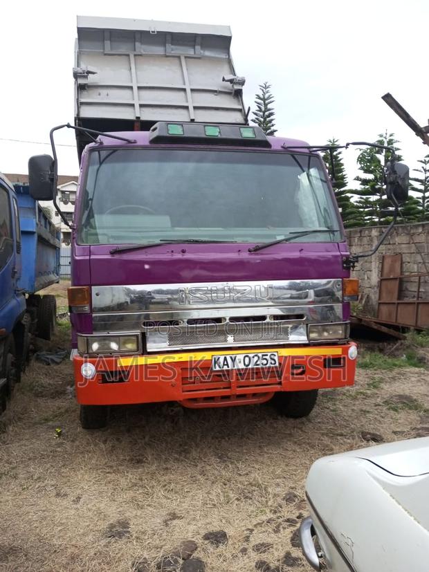 Isuzu Giga Tipper - thumbnail 6
