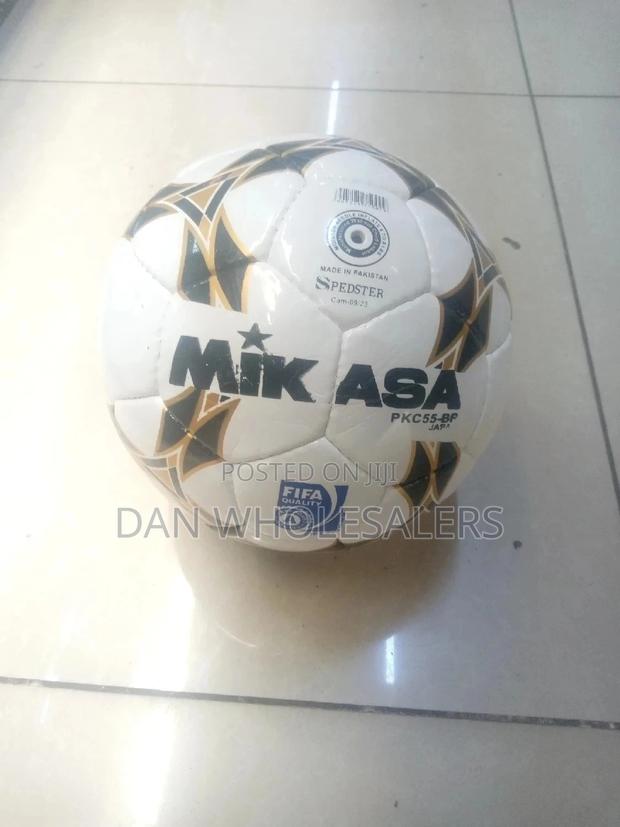 FIFA Official Match Ball Mikasa for Football Size