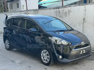 Toyota Sienta 2016 Black