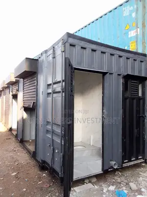Container Stalls and 2 Toilet Units Delivered to Malindi.