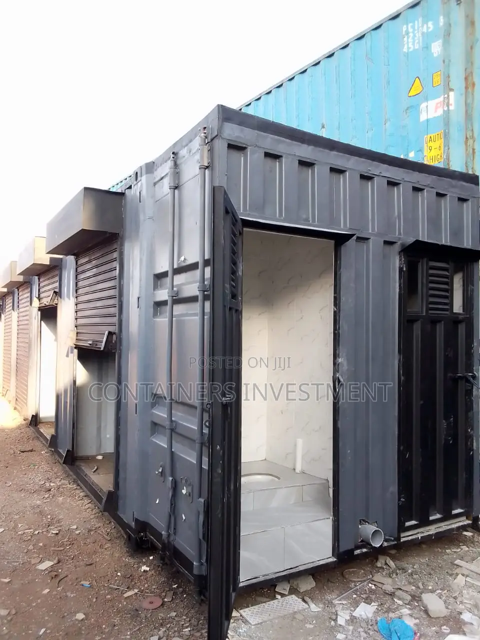Container Stalls and 2 Toilet Units Delivered to Malindi.