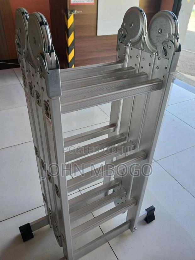 Aluminium Foldable Ladder 12ft - thumbnail 3