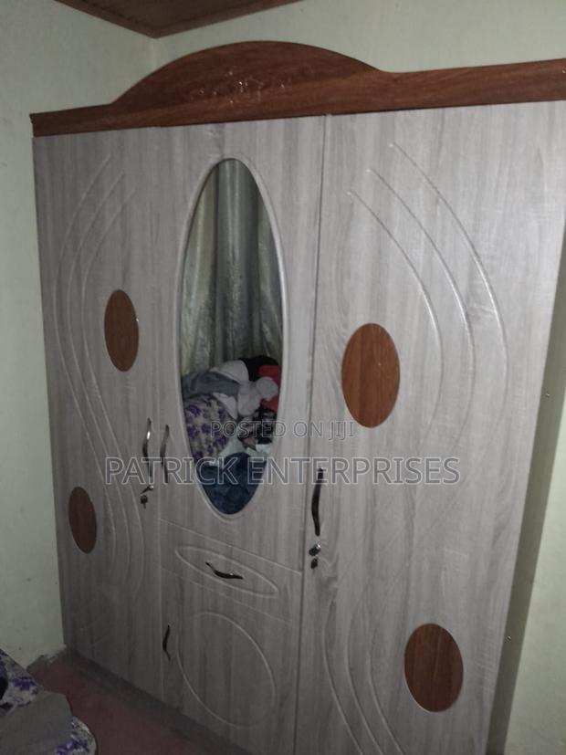 Imported Morden Wardrobe 3 Door - thumbnail 3