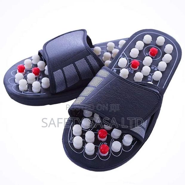Accupressure Message Sandals: Reflexiology Sandals