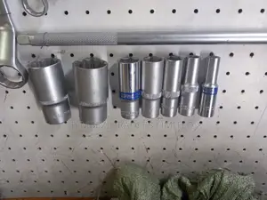 All Sizes of Box Spanners Both Hexagon and Sprain Type