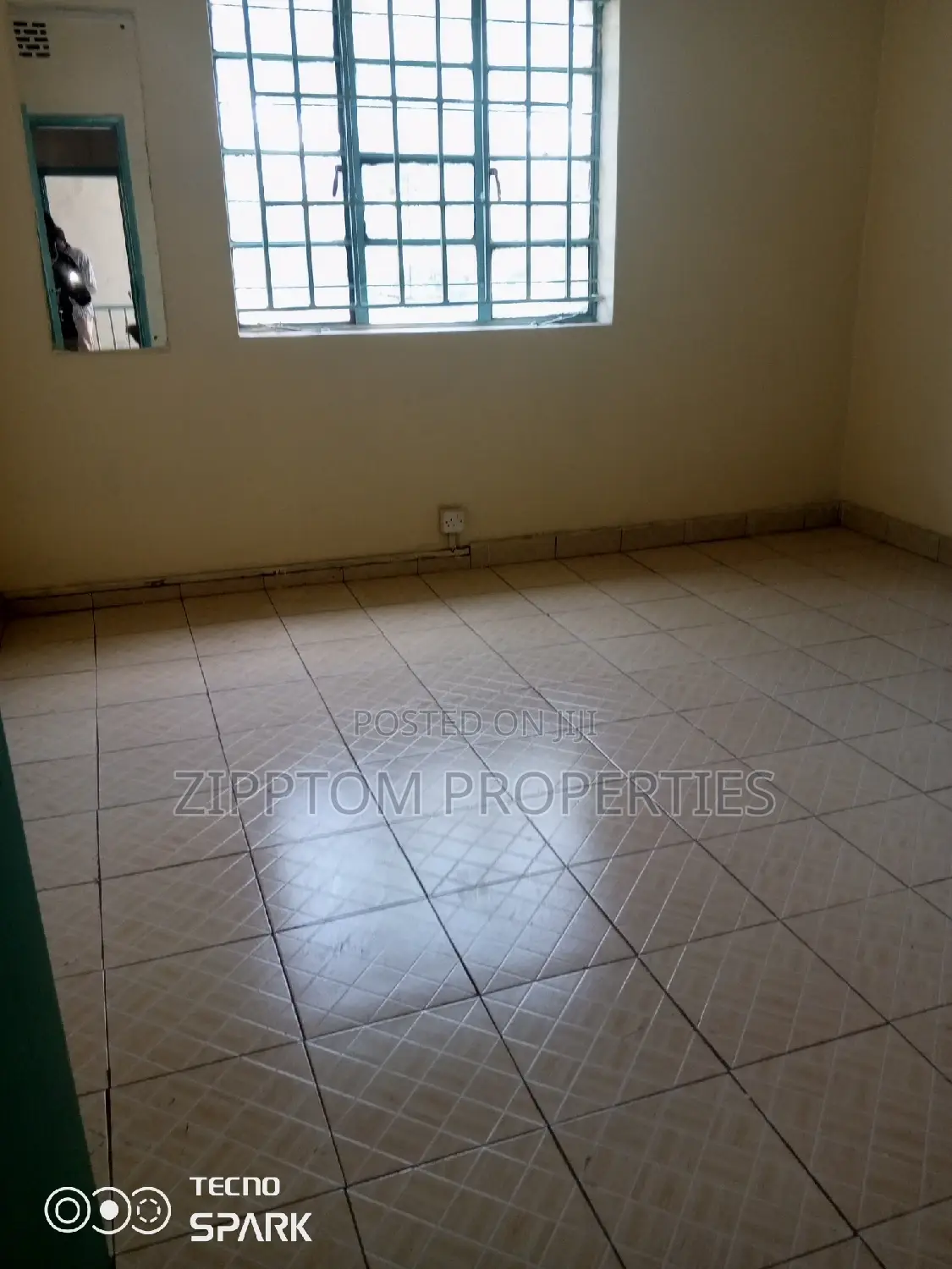 Office Space One Bedroom Apartment to Let