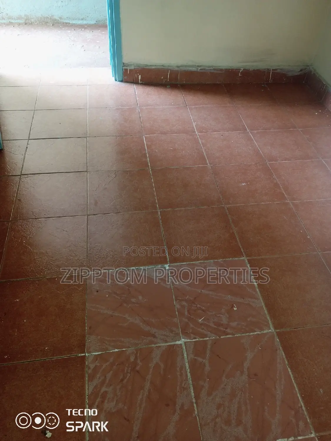 Office Space One Bedroom Apartment to Let