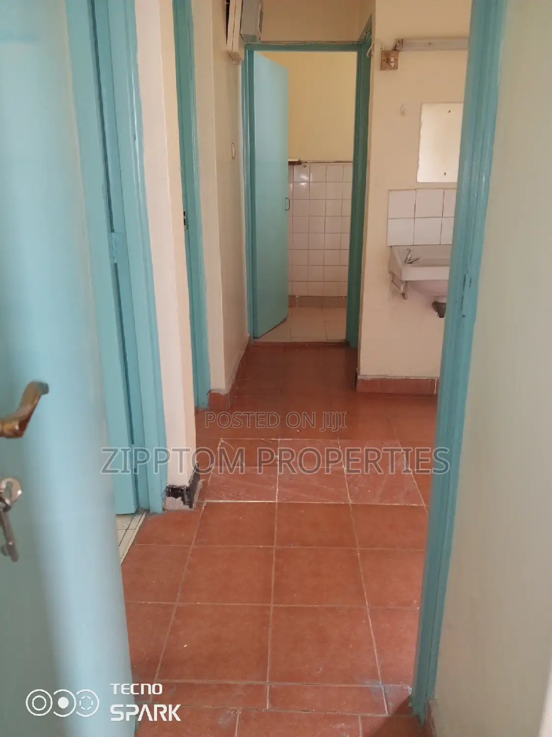 Office Space One Bedroom Apartment to Let