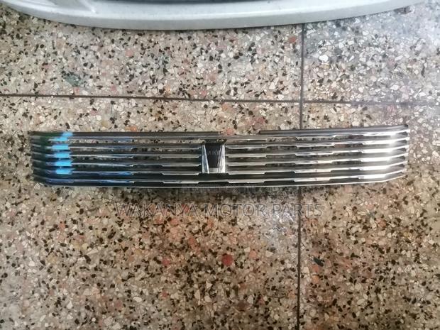 Toyota Voxy 2002/2003 Grille, Ex Japan Original Motor Parts