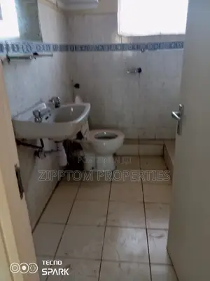3bdrm Maisonette in Nairobi West for rent