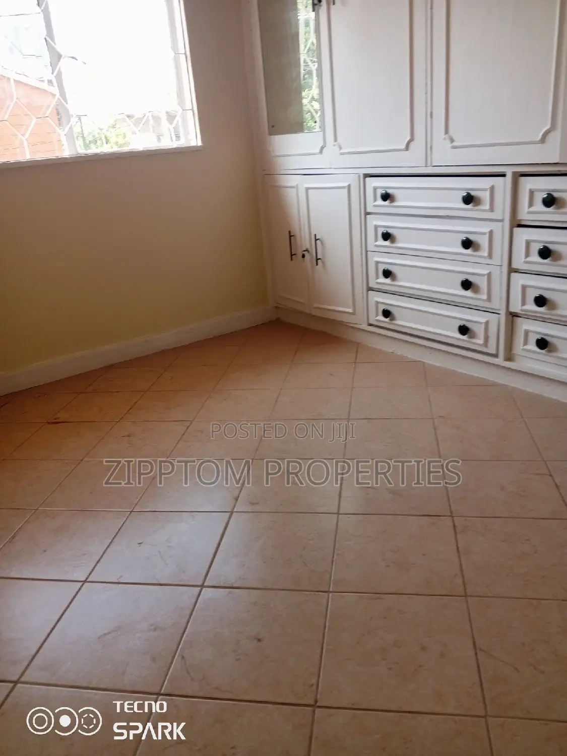 3bdrm Maisonette in Nairobi West for rent