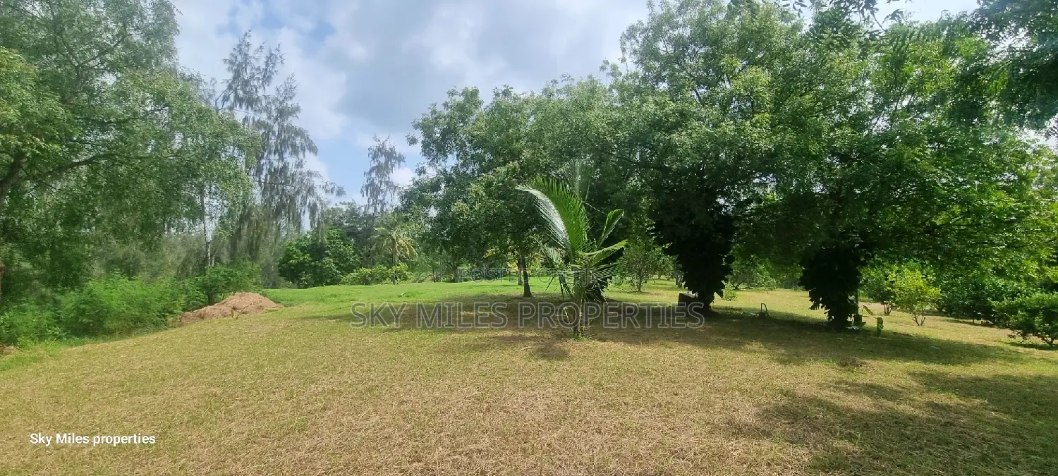 Mtwapa Aloo Drive,10 Acre Creek Beach Plot for Sale