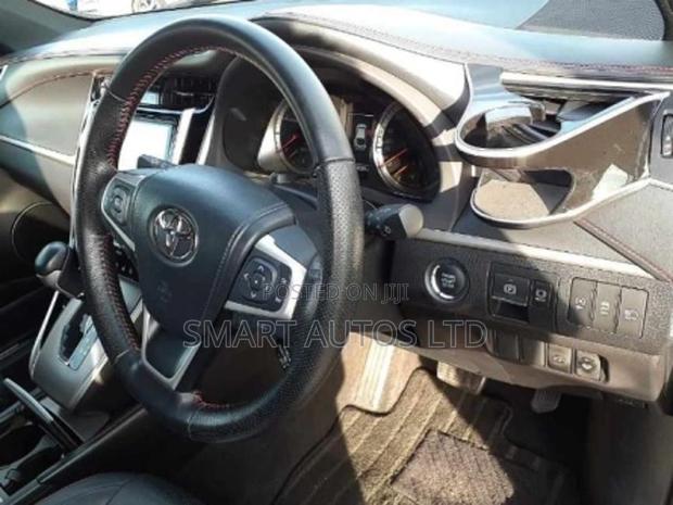 Toyota Harrier 2017 Silver - thumbnail 4