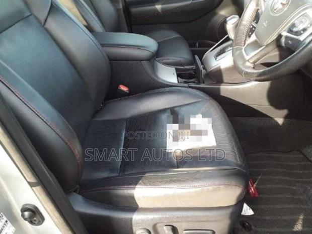 Toyota Harrier 2017 Silver - thumbnail 5