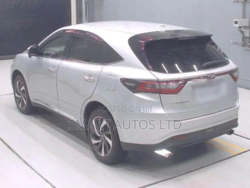 Toyota Harrier 2017 Silver