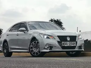 Toyota Crown 2015 Silver