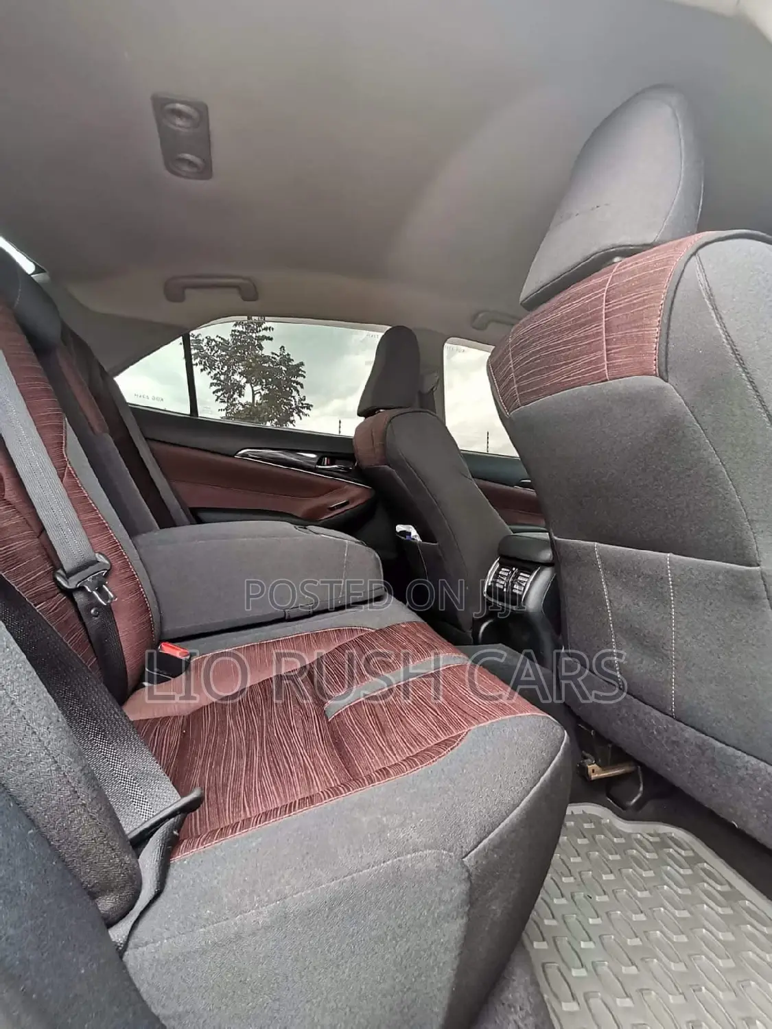 Toyota Crown 2015 Silver