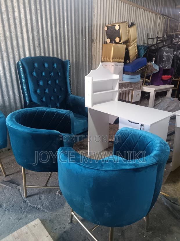 Manicure Set and Pedicure Seat - main view