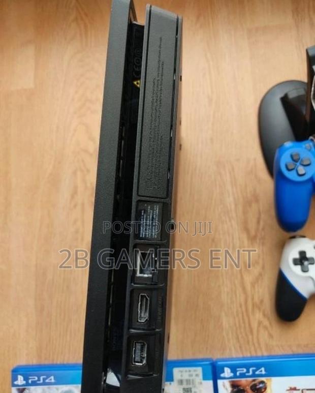 Ps4 Slim 2 Pads, Charging Dock - main view