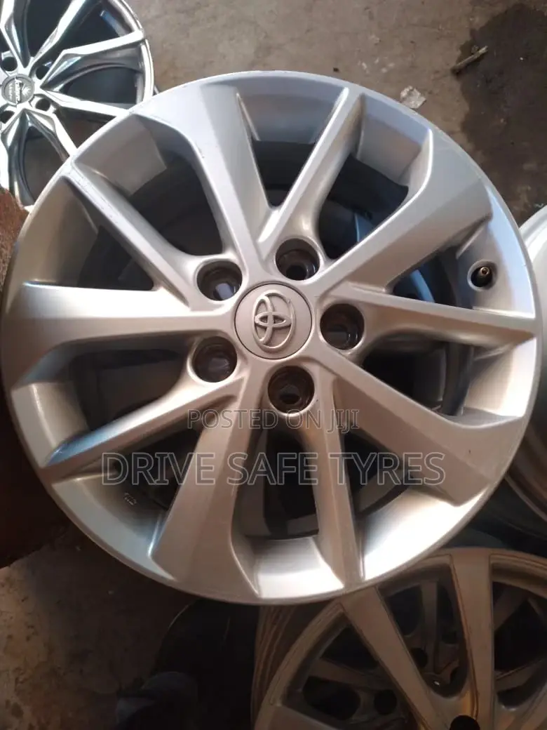 16 Inch Isis Original Rims Set