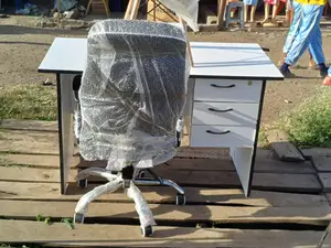 Office Chair/Desk