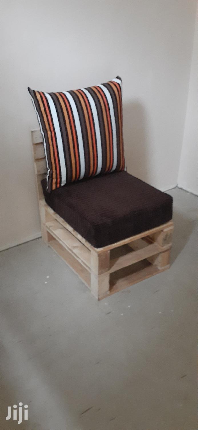 4 Seater Pallet Sofa/Pallet Furniture/Pallet Seats in Ziwani/Kariokor