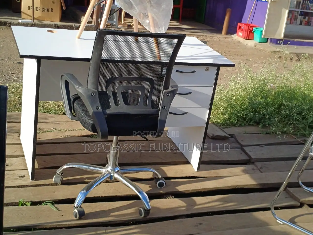 Office Chair/Desk