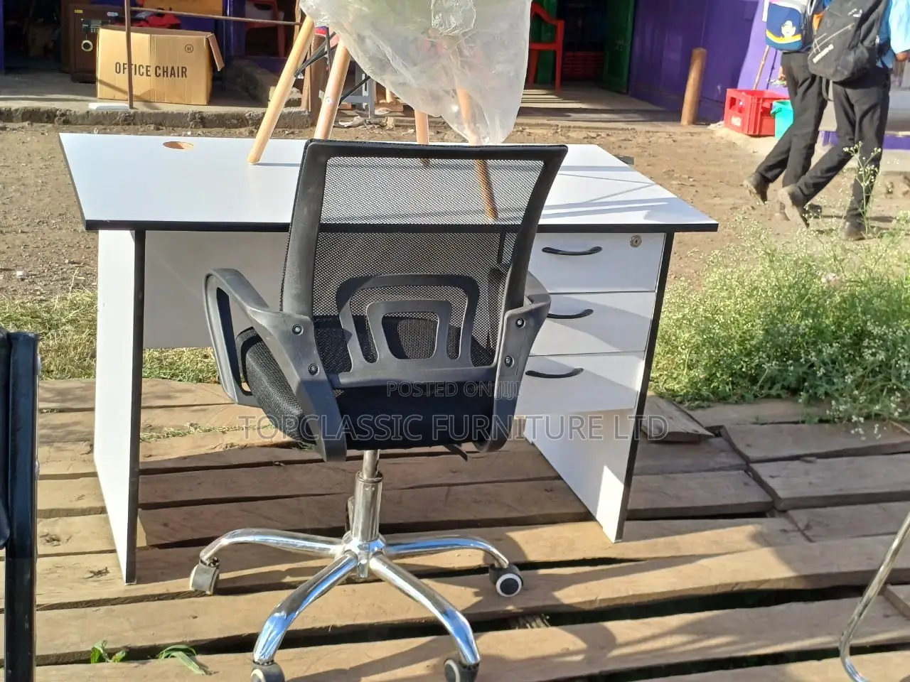 Office Chair/Desk