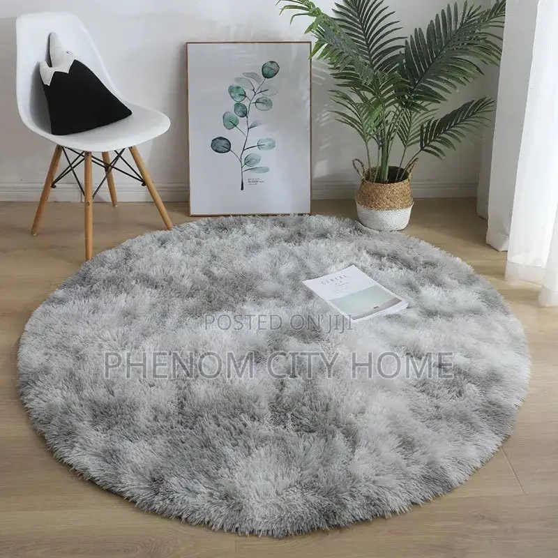 Round Fluffy Mats Available