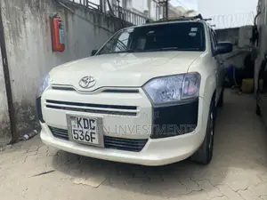 Toyota Succeed SV Premium 2014 White