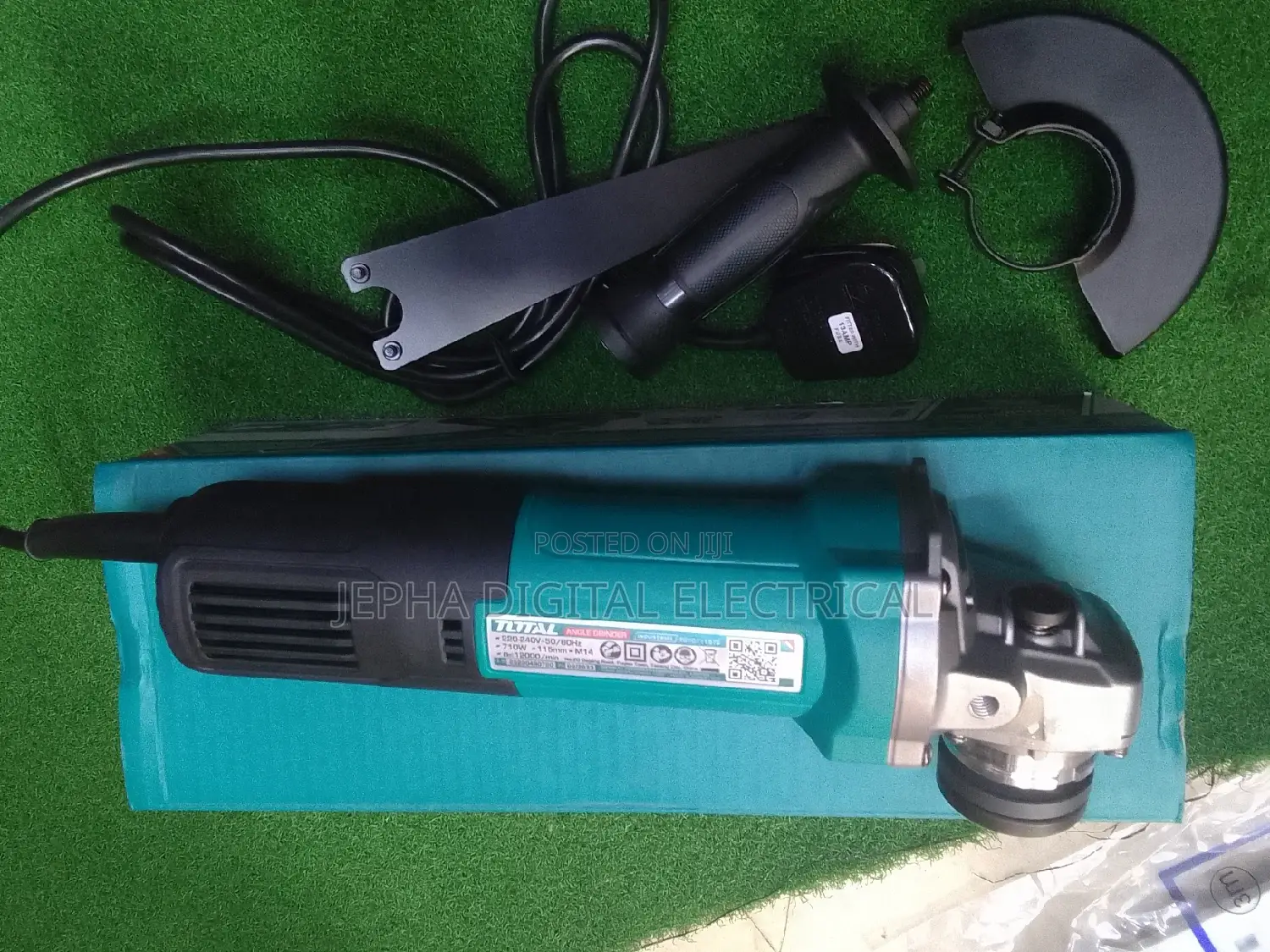 Total 4" Angle Grinder 710 Watts.