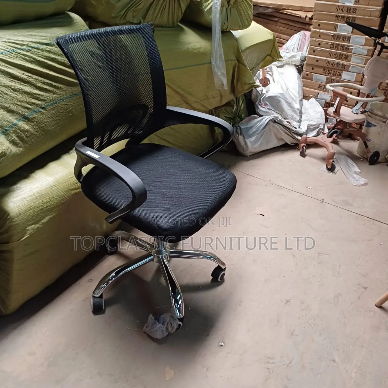 Waiting Chair and Office Desk
