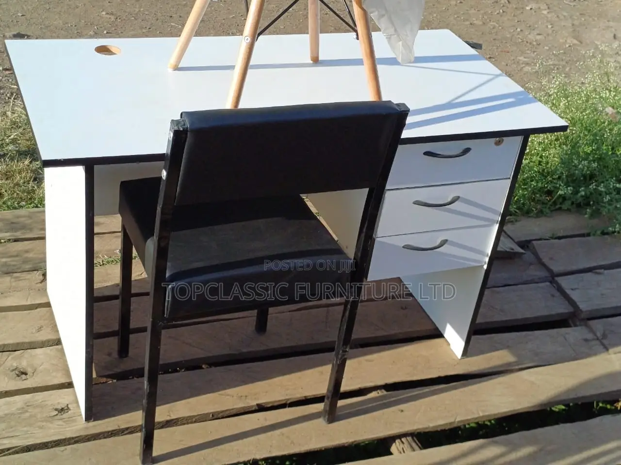 Waiting Chair and Office Desk