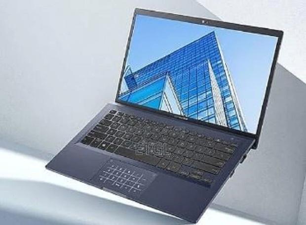 New Laptop Asus 8GB Intel Core I5 SSD 512GB - main view