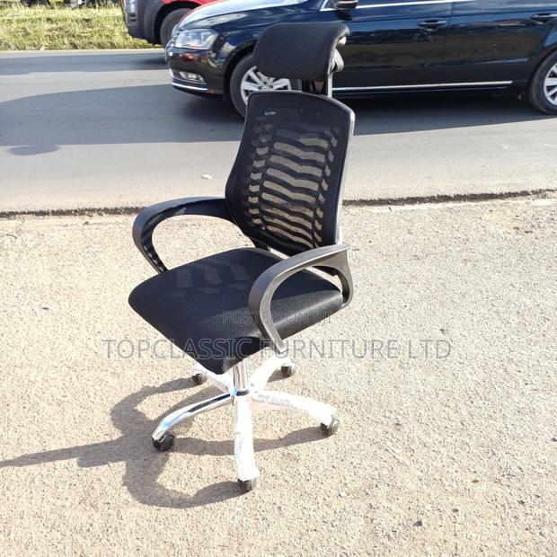 Headrest Chair Office Chair - main view