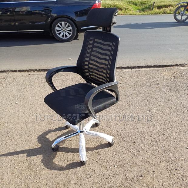 Headrest Chair Office Chair - main view