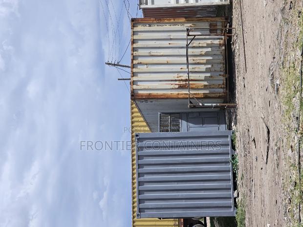 We Are Selling 40-Foot High Cube Containers - thumbnail 3