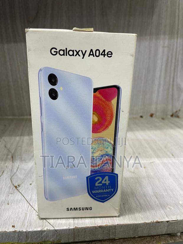 New Samsung Galaxy A04e 128 GB Black