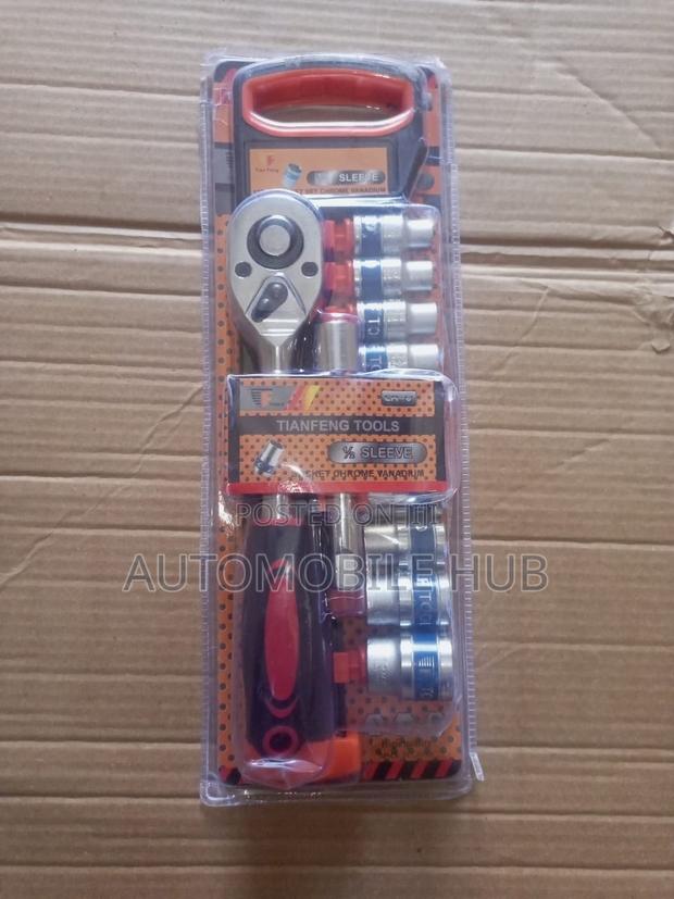 12piece 1/2 Sleeve Socket Set Chrome Vanadium - main view