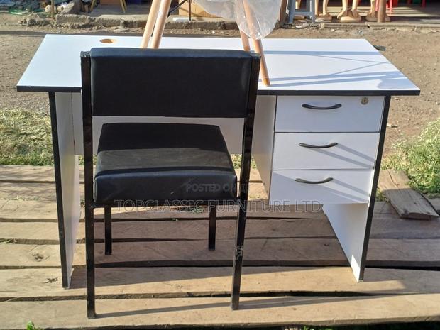 Waiting Chair/Caterina Chair+Office Desk