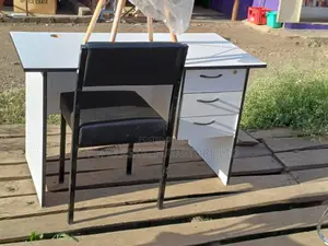 Waiting Chair/Caterina Chair+Office Desk
