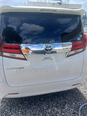 Toyota Alphard 2018 White